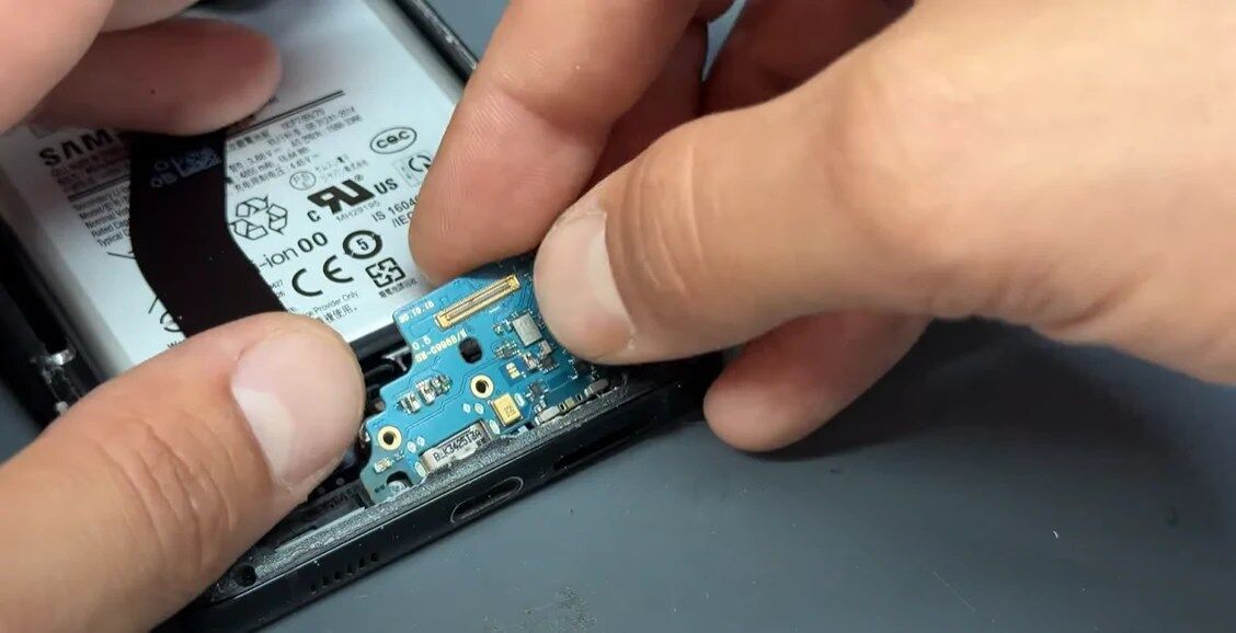 Samsung Galaxy S21 Charging Port Repair: Complete Guide - Samsung Galaxy Charging Port Repair Cost